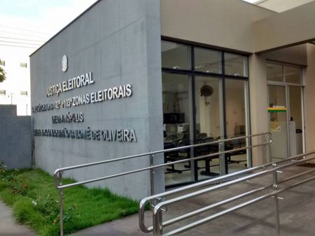 CARTÓRIO ELEITORAL DE DIVINOPOLIS recebe justificativa para 2º turno no próximo domingo (30)